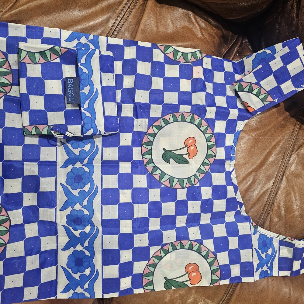 BAGGU Standard. Size.